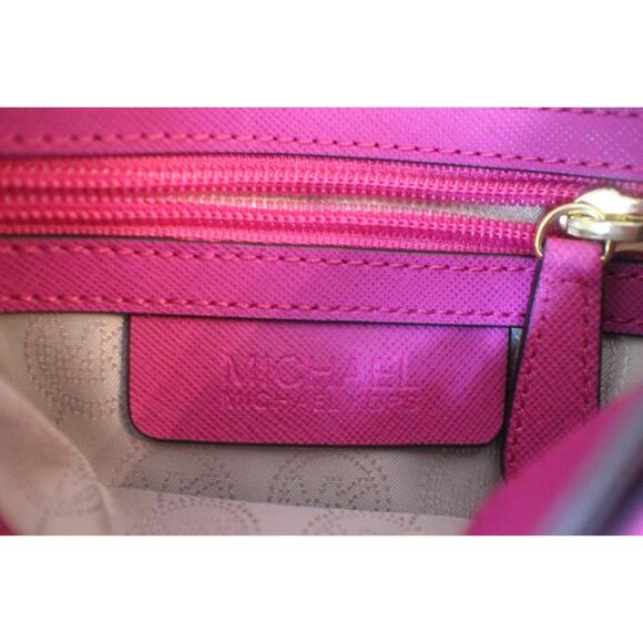 nwt Michael Kors fuschia nylon Bedford Flap Crossbody Bag (pu120 - Picture 6 of 10